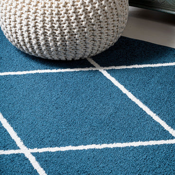 Cole Minimalist Diamond Trellis Area Rug